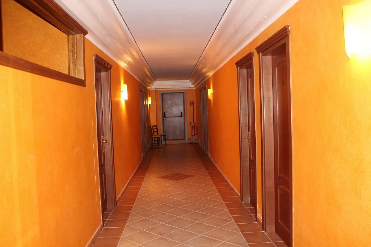 Le Tre Rose Hotel Bono  3*, Bono (Sassari)